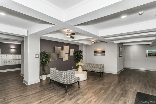 596 Broadway 17A, Lynbrook, NY 11563