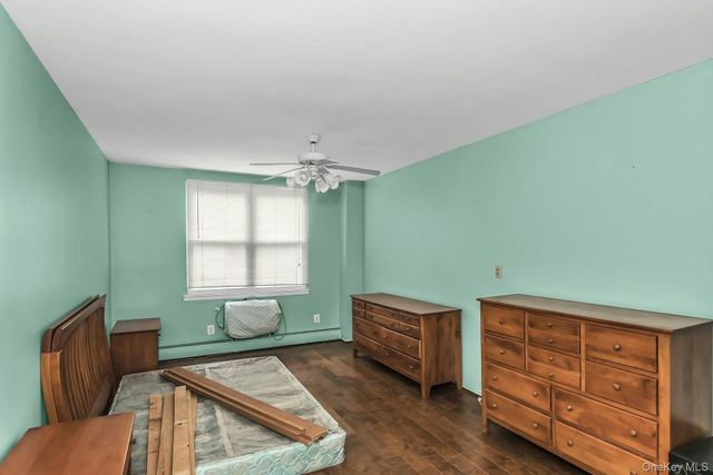 596 Broadway 17A, Lynbrook, NY 11563