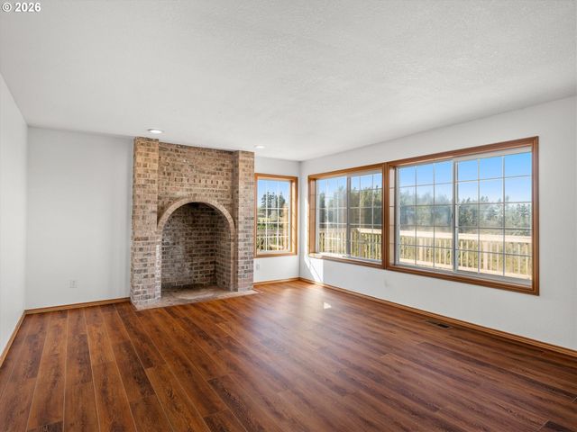 16977 S SPANGLER Rd, Beavercreek, OR 97004