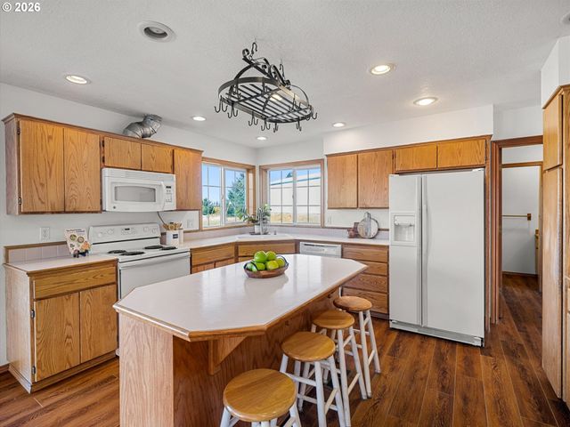 16977 S SPANGLER Rd, Beavercreek, OR 97004