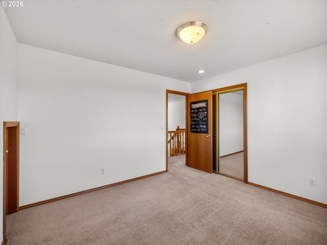 16977 S SPANGLER Rd, Beavercreek, OR 97004