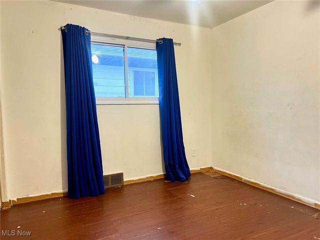 4709 Hillside Avenue, Garfield Heights, OH 44125