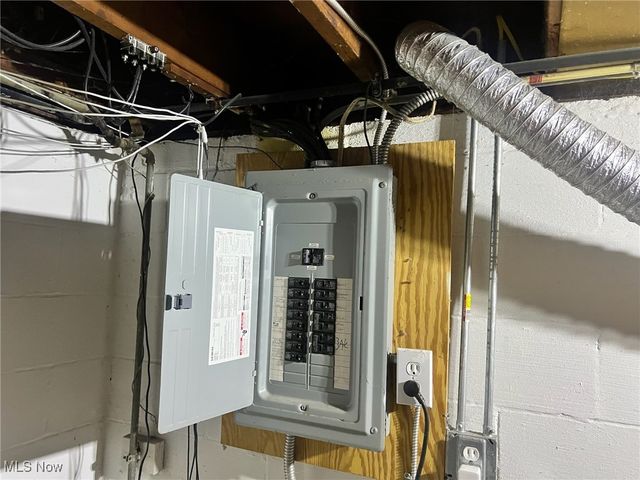 4709 Hillside Avenue, Garfield Heights, OH 44125