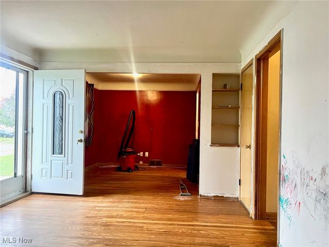 4709 Hillside Avenue, Garfield Heights, OH 44125