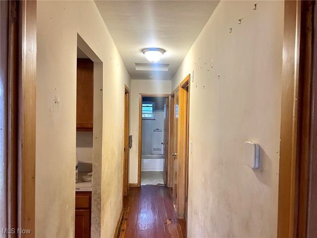 4709 Hillside Avenue, Garfield Heights, OH 44125