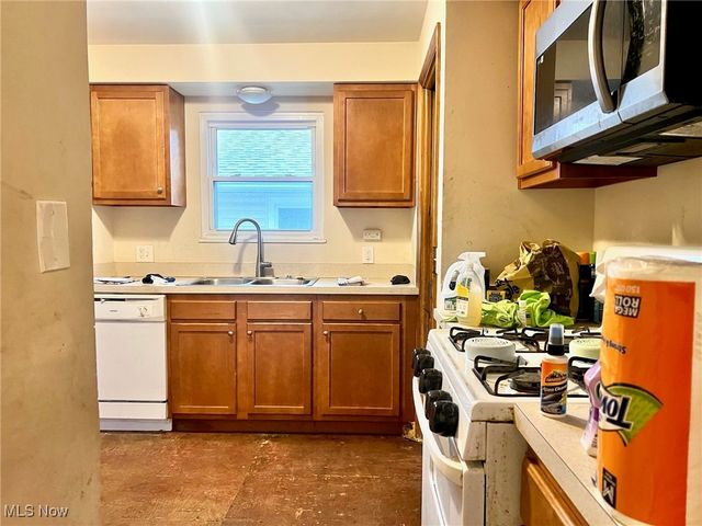 4709 Hillside Avenue, Garfield Heights, OH 44125