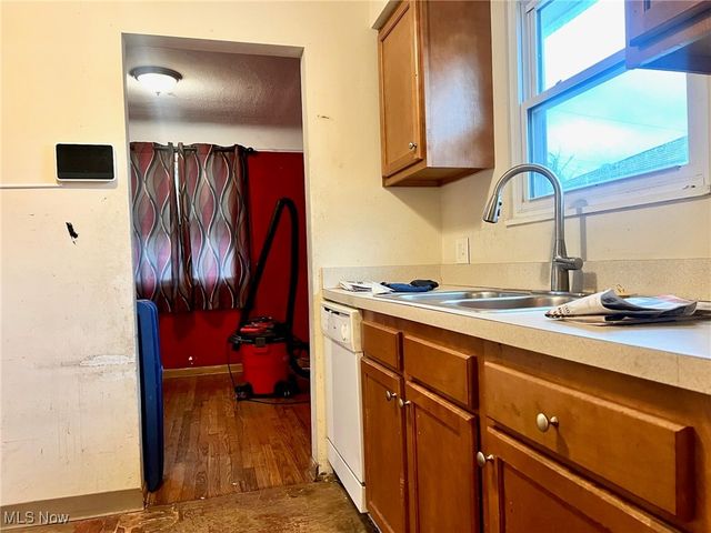 4709 Hillside Avenue, Garfield Heights, OH 44125