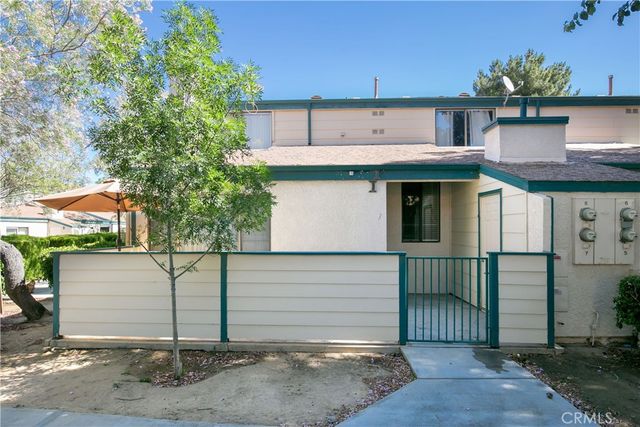 44514 15th E7, Lancaster, CA 93535