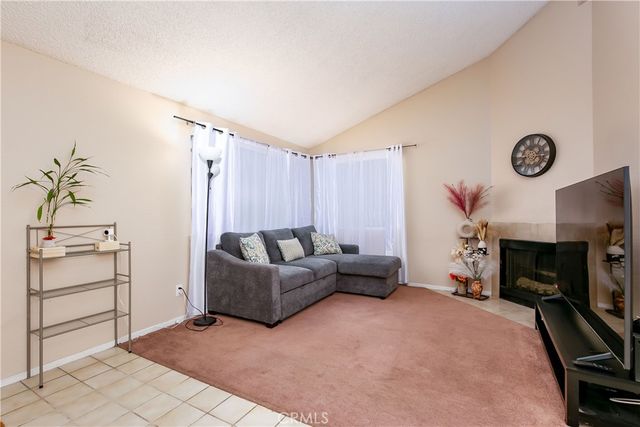 44514 15th E7, Lancaster, CA 93535