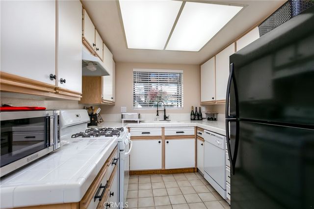 44514 15th E7, Lancaster, CA 93535