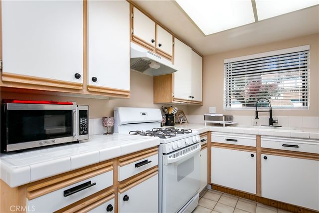44514 15th E7, Lancaster, CA 93535