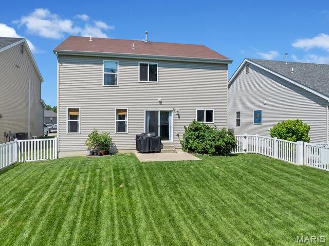 1008 Ashfield Lane, O'fallon, MO 63366
