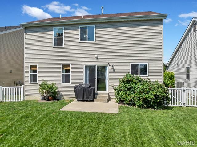 1008 Ashfield Lane, O'fallon, MO 63366