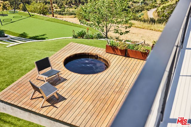 2543 S Foose Road, Malibu, CA 90265