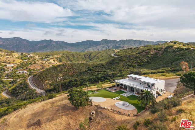 2543 S Foose Road, Malibu, CA 90265