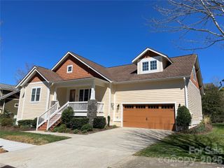 24 Creekside View Drive, Asheville, NC 28804