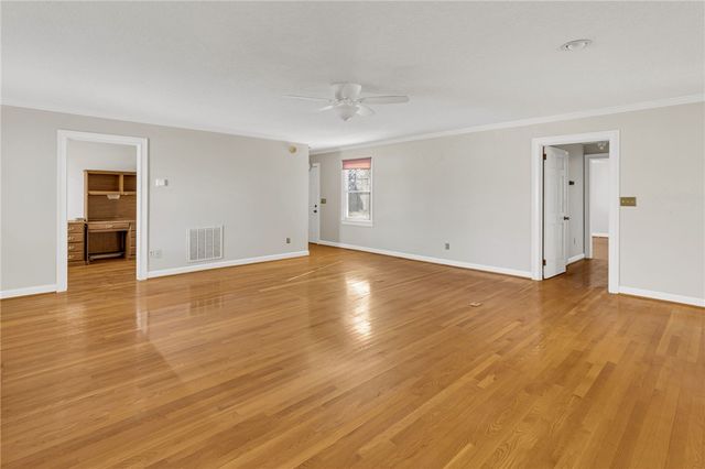 1142 Fox Squirrel Ridge Road, Pickens, SC 29671