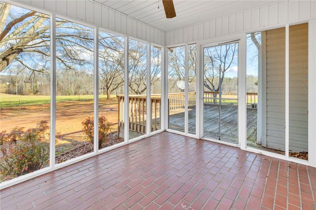 1142 Fox Squirrel Ridge Road, Pickens, SC 29671