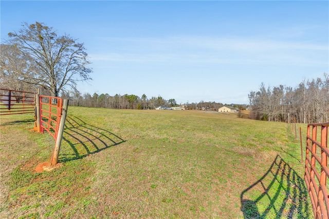 1142 Fox Squirrel Ridge Road, Pickens, SC 29671