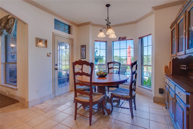 10044 Dennehy Drive, Talty, TX 75126