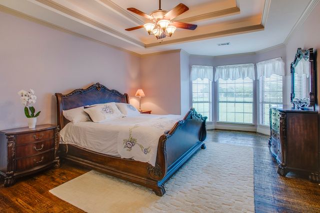10044 Dennehy Drive, Talty, TX 75126