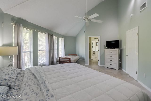 5710 Caldwell Drive, Ocean Springs, MS 39564