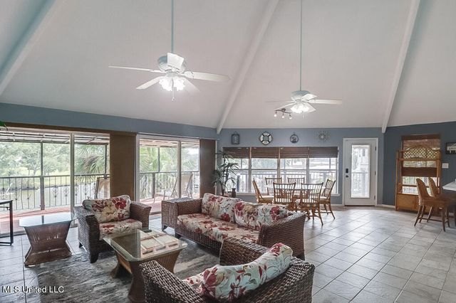 5710 Caldwell Drive, Ocean Springs, MS 39564