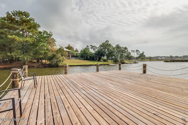 5710 Caldwell Drive, Ocean Springs, MS 39564
