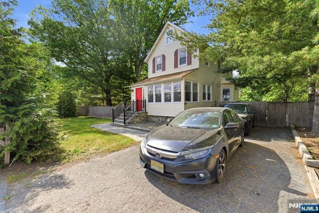 9 Belden Place, Norwood, NJ 07648