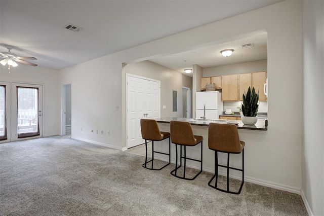 2200 N Classen Boulevard 6126, Norman, OK 73071