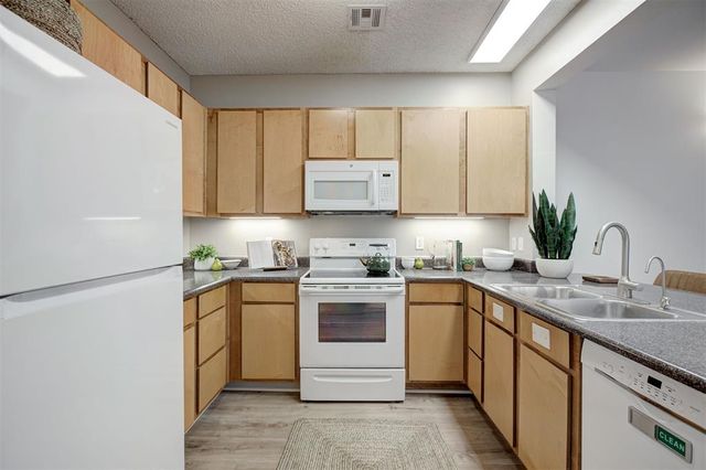 2200 N Classen Boulevard 6126, Norman, OK 73071