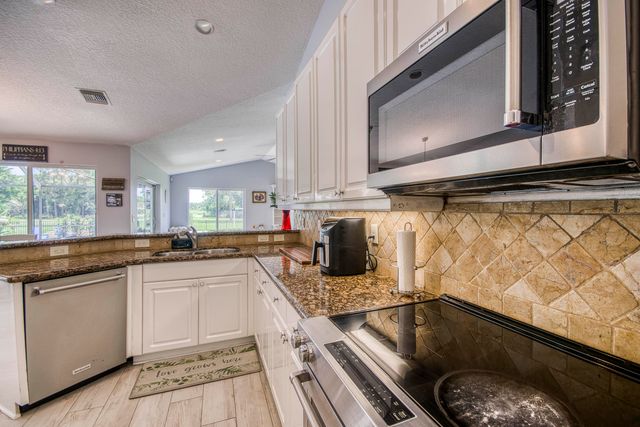 11850 Stonehaven Way, Palm Beach Gardens, FL 33412