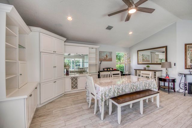 11850 Stonehaven Way, Palm Beach Gardens, FL 33412