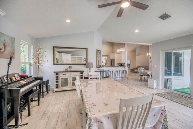 11850 Stonehaven Way, Palm Beach Gardens, FL 33412