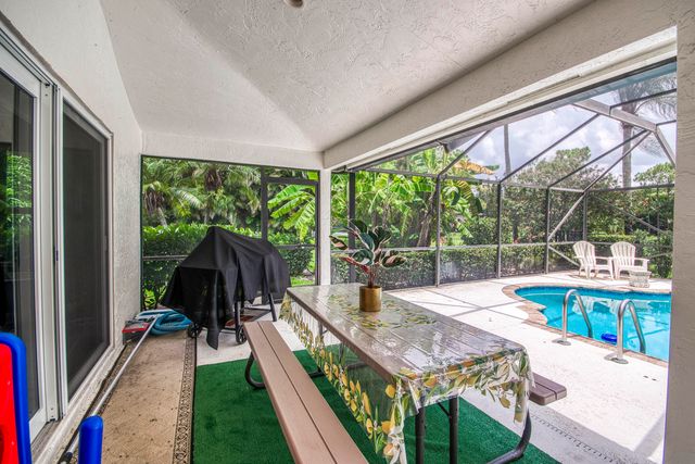11850 Stonehaven Way, Palm Beach Gardens, FL 33412
