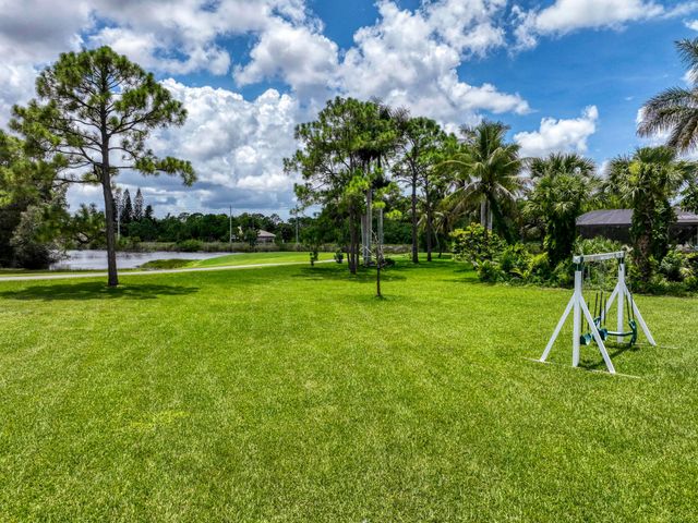 11850 Stonehaven Way, Palm Beach Gardens, FL 33412