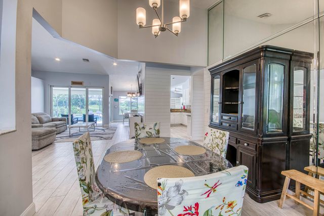 11850 Stonehaven Way, Palm Beach Gardens, FL 33412