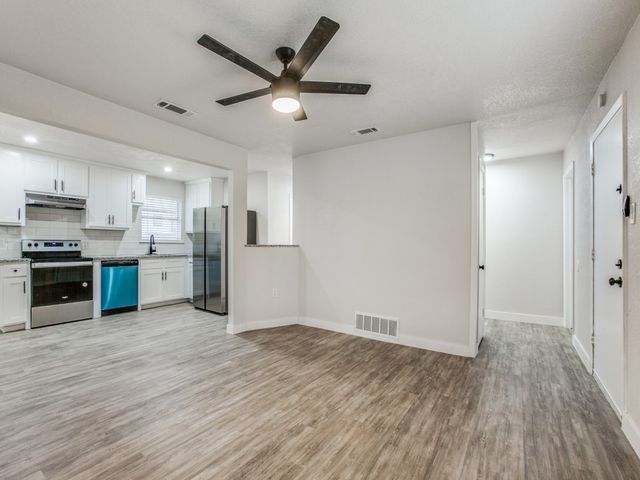 1033 Glynn Drive, Garland, TX 75040