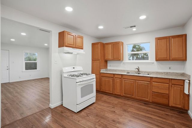 2410 E Gerard, Merced, CA 95341