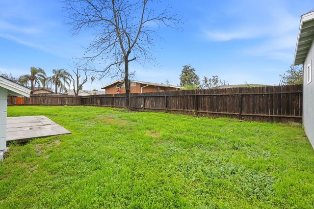 2410 E Gerard, Merced, CA 95341