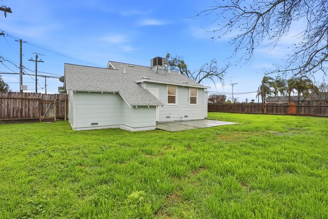 2410 E Gerard, Merced, CA 95341