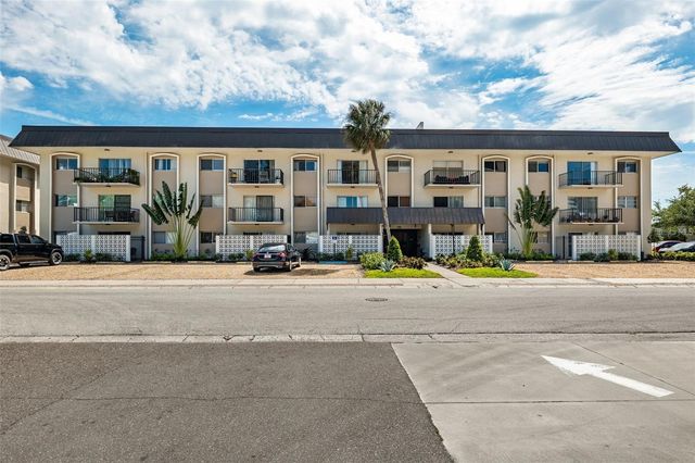 4610 W GRAY STREET 109, Tampa, FL 33609