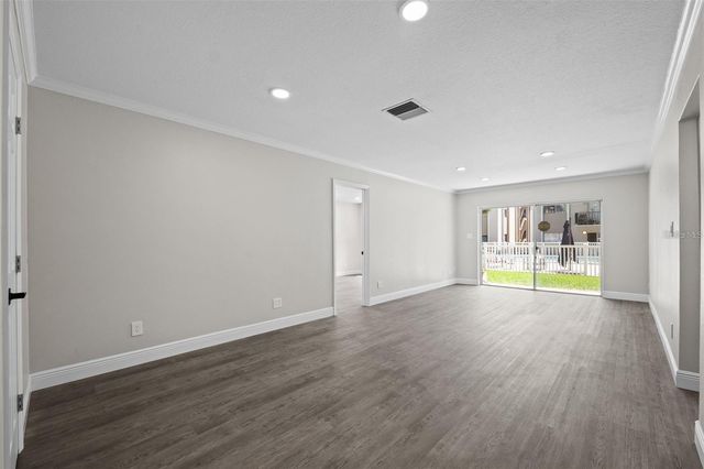 4610 W GRAY STREET 109, Tampa, FL 33609