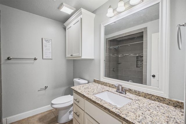 183 County Road 3310b, Cleveland, TX 77327