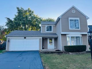 216 Iris Drive, Streamwood, IL 60107