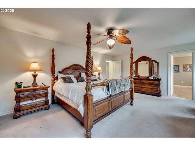 329 S SPRUCE Ave, Yacolt, WA 98675