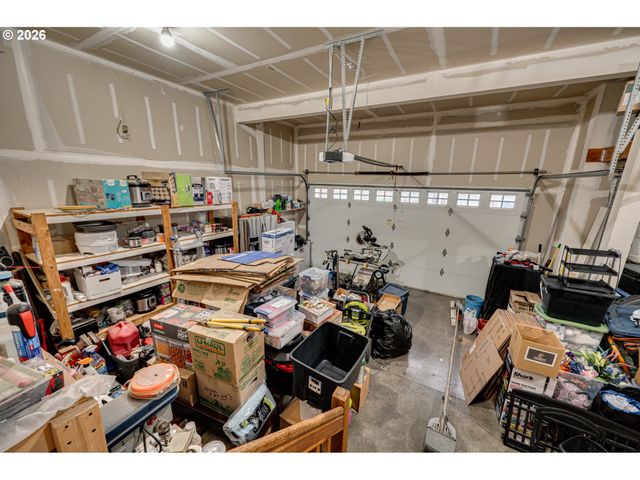 329 S SPRUCE Ave, Yacolt, WA 98675