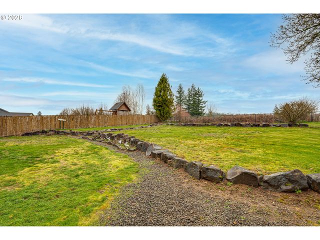 329 S SPRUCE Ave, Yacolt, WA 98675