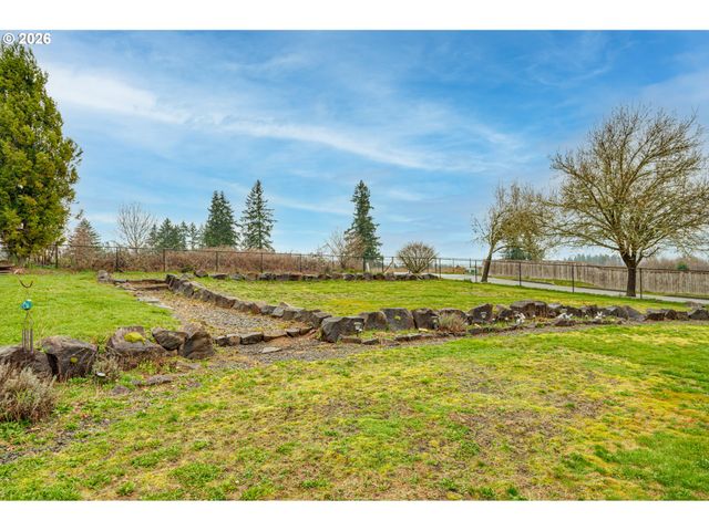 329 S SPRUCE Ave, Yacolt, WA 98675