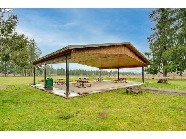 329 S SPRUCE Ave, Yacolt, WA 98675